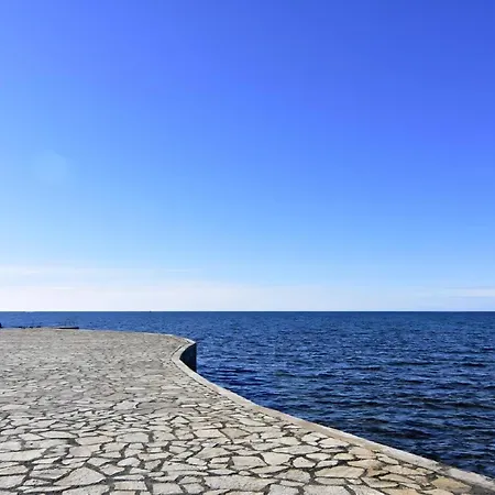 Grosse In Mit Grosser Terrasse 公寓 乌马格